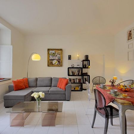 Welkeys - Reine Nathalie Apartment Biarritz Exteriör bild
